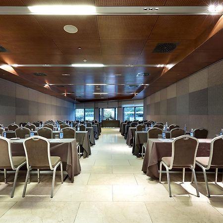 Eurostars Suites Mirasierra Madrid Exterior photo The cafeteria
