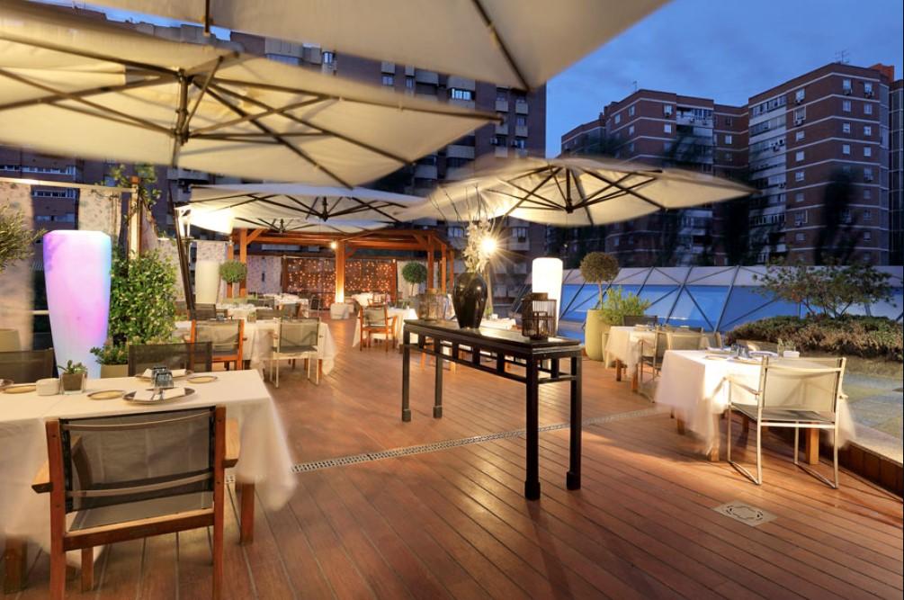 Eurostars Suites Mirasierra Madrid Exterior photo The restaurant
