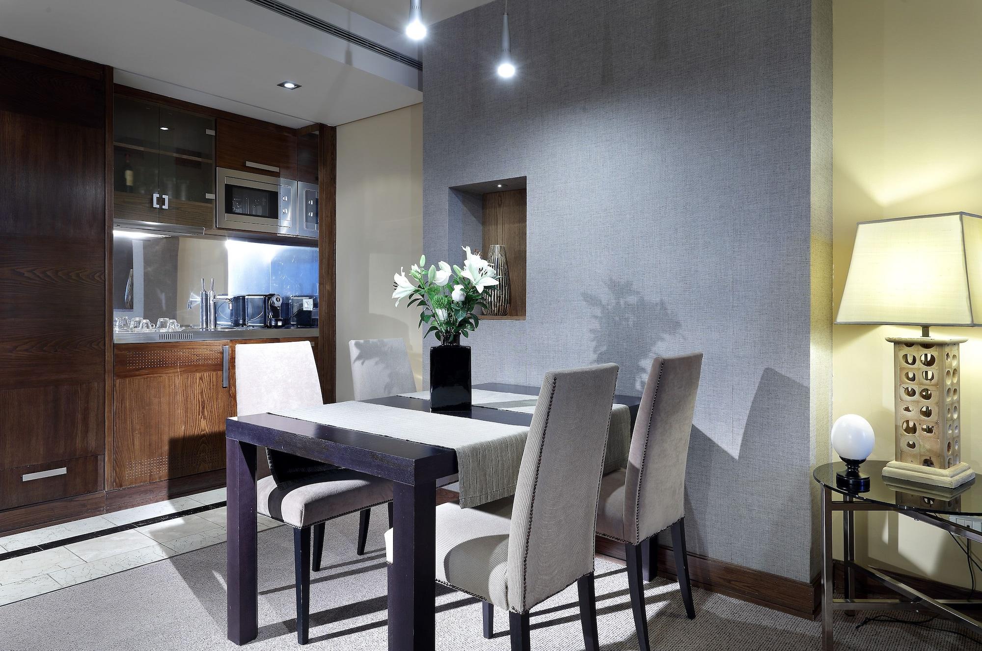 Eurostars Suites Mirasierra Madrid Exterior photo A kitchen in a serviced apartment