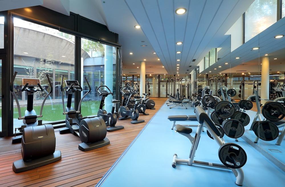 Eurostars Suites Mirasierra Madrid Exterior photo A gym in a hotel