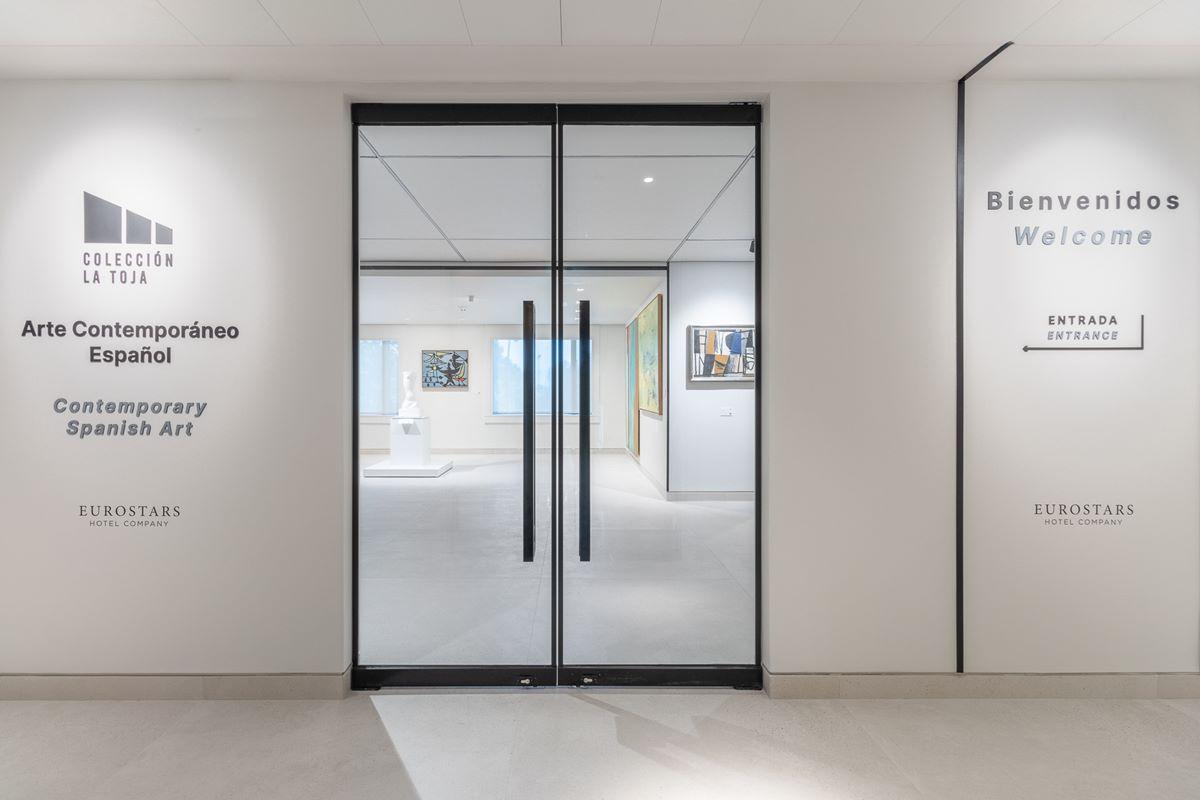 Eurostars Suites Mirasierra Madrid Exterior photo Entrance to the museum