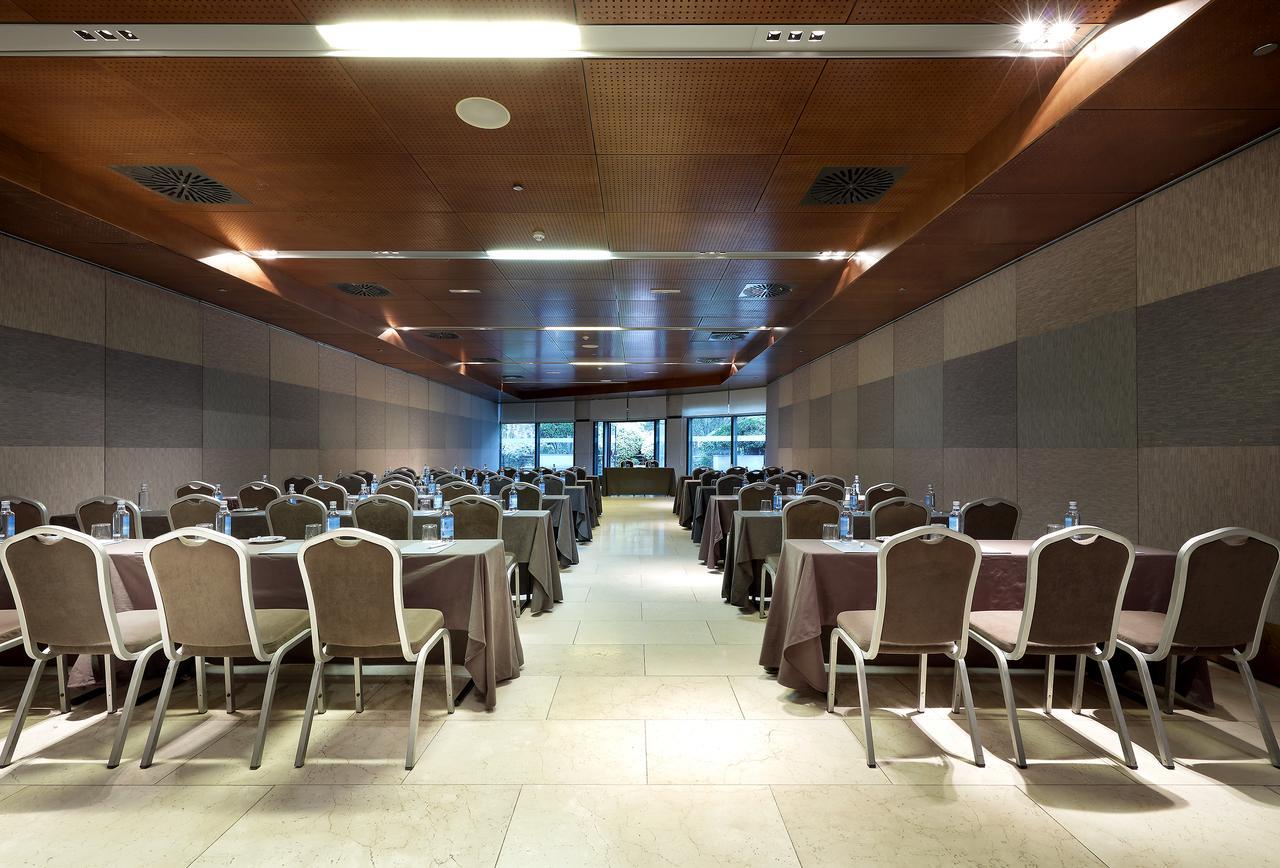 Eurostars Suites Mirasierra Madrid Exterior photo The cafeteria