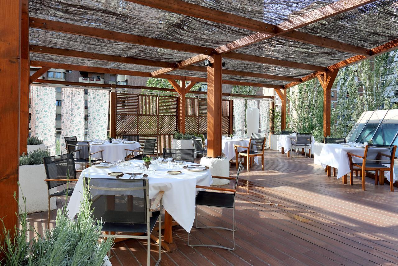 Eurostars Suites Mirasierra Madrid Exterior photo Restaurant